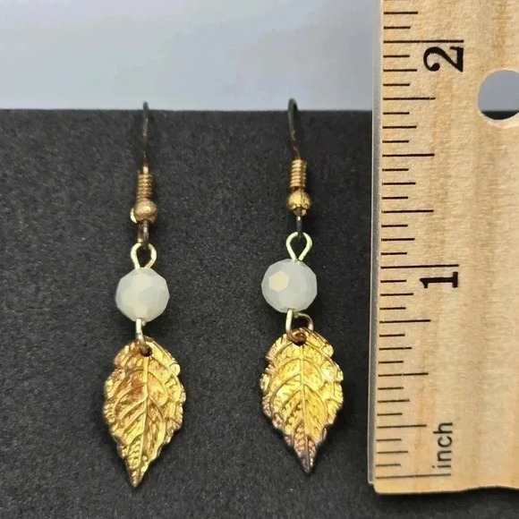 Copper Leaf White Bead Hook Dangle Boho Retro Earrings Fashion Jewelry E26 - Picture 5 of 5